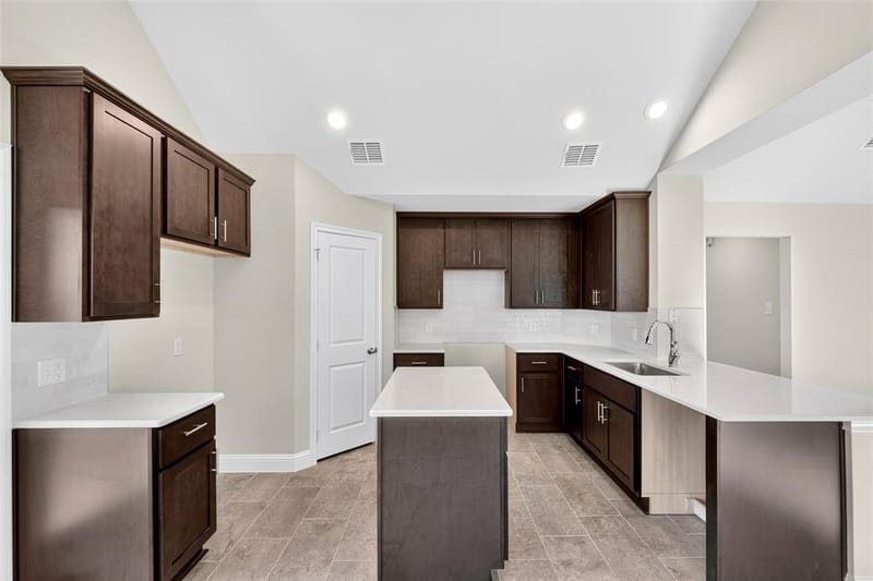 6119 JEANE Street, Dallas TX 75217 - Photo 9