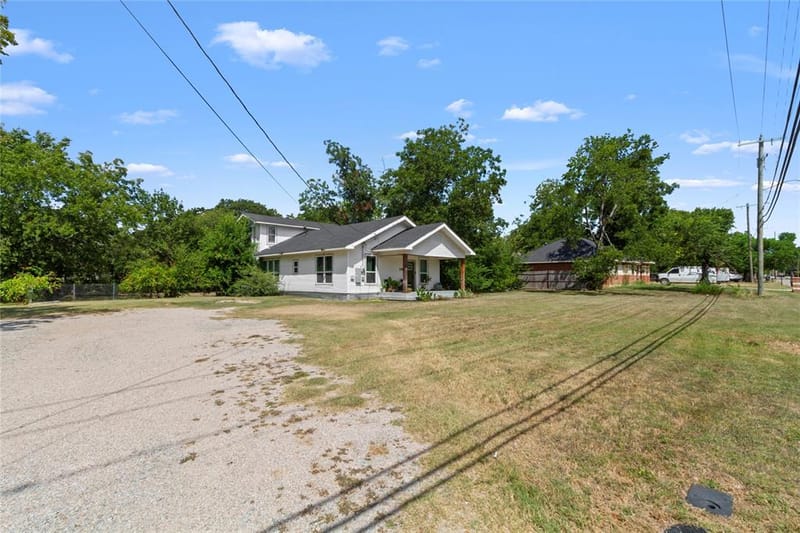 2200 N Beaton Street, Corsicana TX 75110 - Photo 3