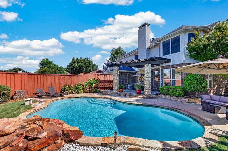 1413 Springaire Lane, Lewisville TX 75077 - Photo 2