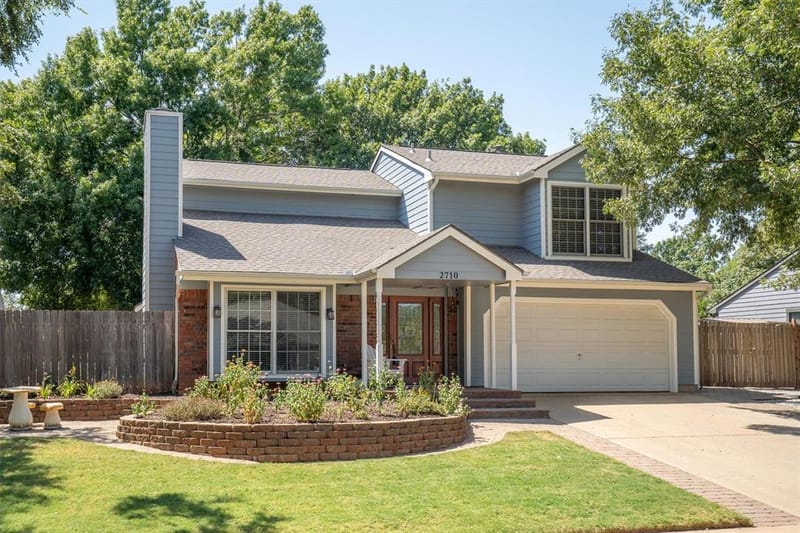 2710 Forestview Drive, Corinth TX 76210 - Photo 2