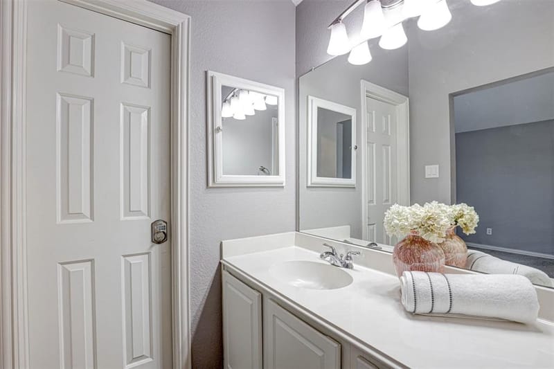 5704 Kelly Court, Haltom City TX 76137 - Photo 30