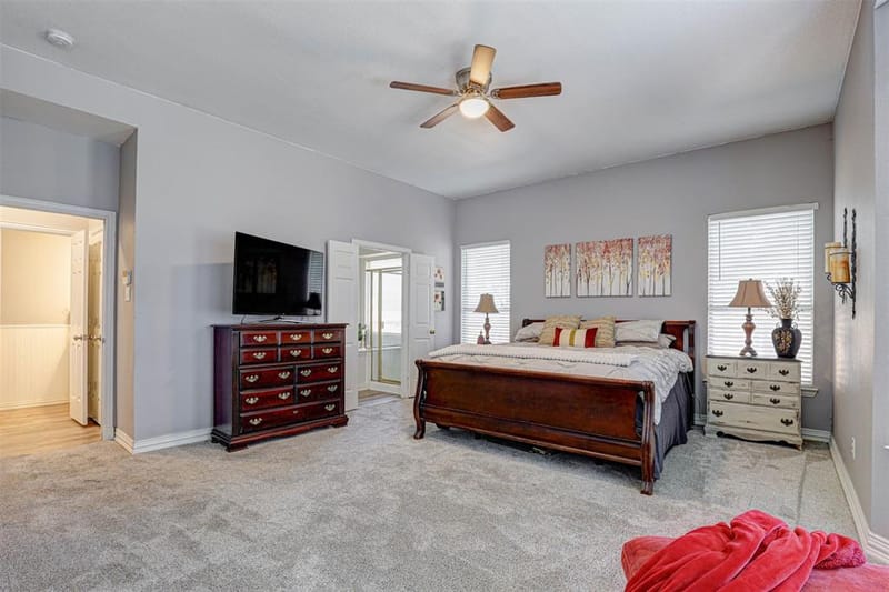 5704 Kelly Court, Haltom City TX 76137 - Photo 18