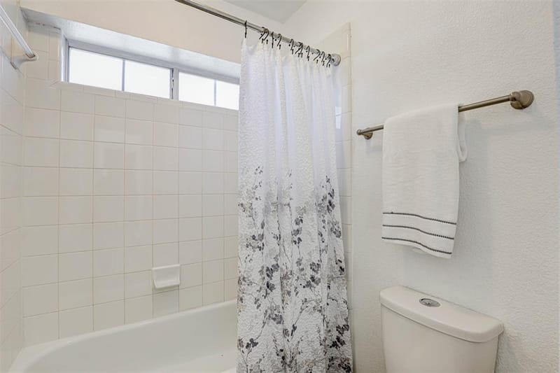 5704 Kelly Court, Haltom City TX 76137 - Photo 31