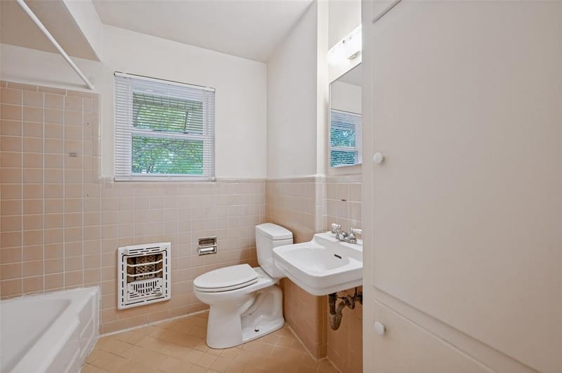 605 S Ravinia Drive, Dallas TX 75211 - Photo 24