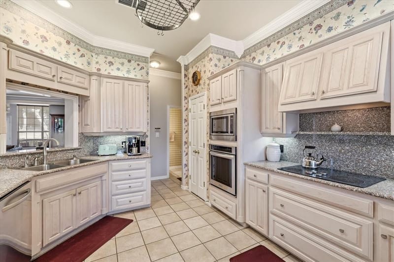 144 Saddle Brook Drive, Hudson Oaks TX 76087 - Photo 12