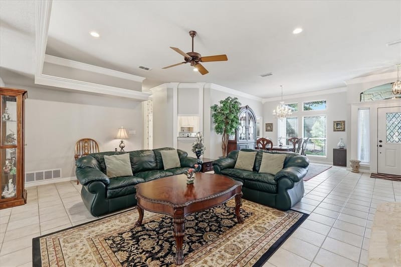 144 Saddle Brook Drive, Hudson Oaks TX 76087 - Photo 7