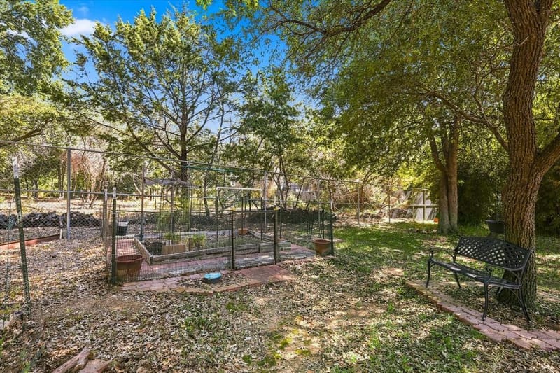144 Saddle Brook Drive, Hudson Oaks TX 76087 - Photo 32