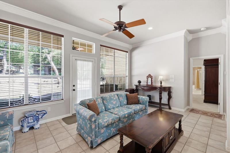 144 Saddle Brook Drive, Hudson Oaks TX 76087 - Photo 9