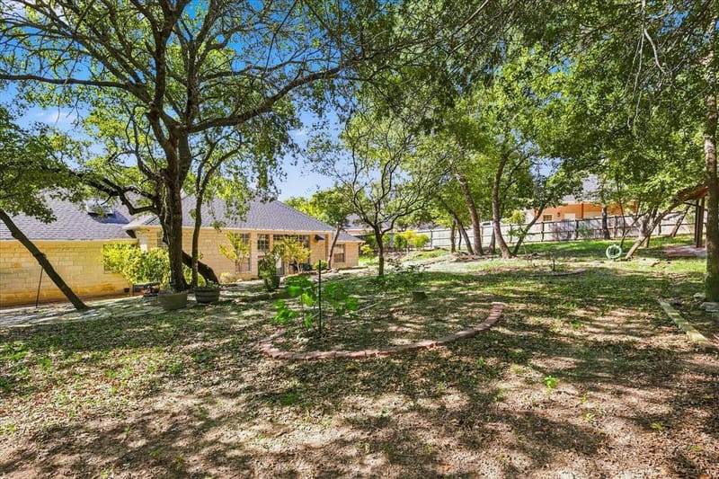 144 Saddle Brook Drive, Hudson Oaks TX 76087 - Photo 31