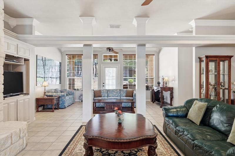 144 Saddle Brook Drive, Hudson Oaks TX 76087 - Photo 8