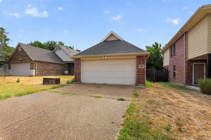8418 Timberbrook Lane, Dallas TX 75249