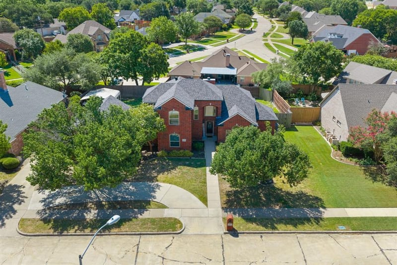1907 Clearview Drive, Ennis TX 75119