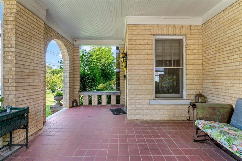 610 Fitzhugh, Paris TX 75460 - Photo 9