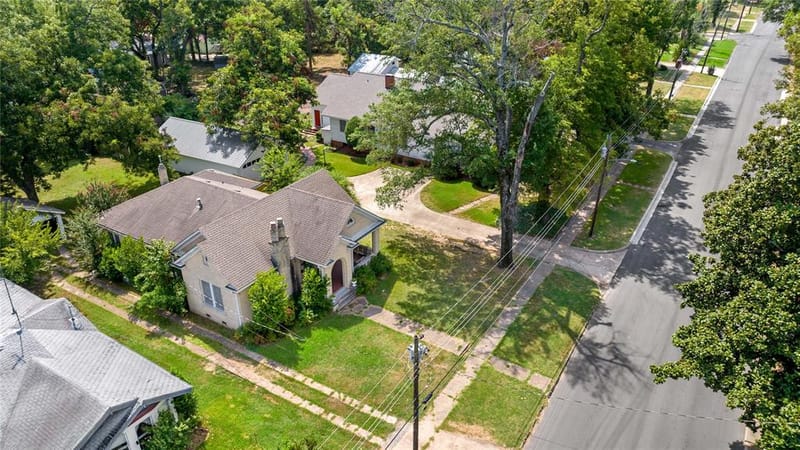 610 Fitzhugh, Paris TX 75460 - Photo 25