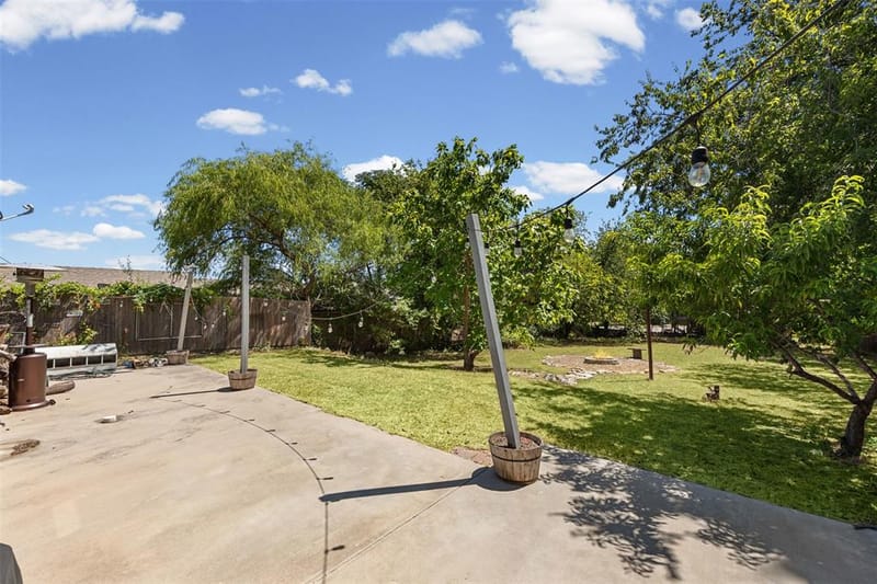 709 Hereford Street, Glen Rose TX 76043 - Photo 23