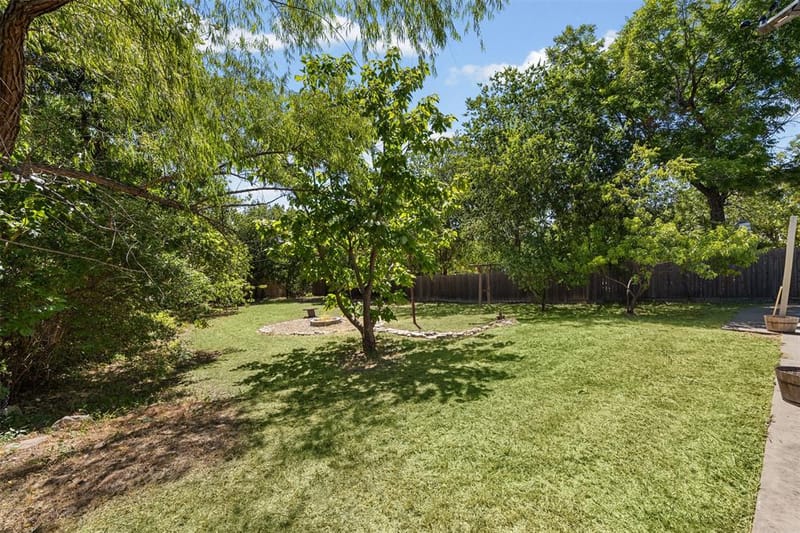 709 Hereford Street, Glen Rose TX 76043 - Photo 24