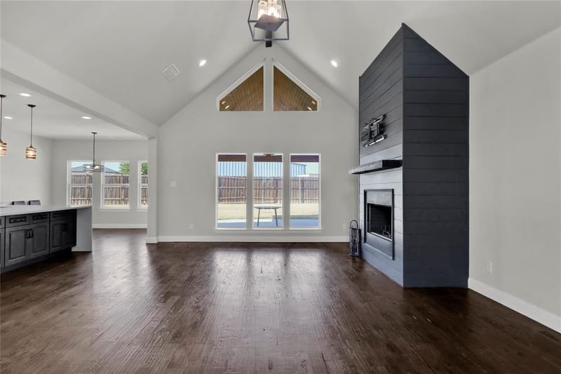 8023 Pennington, Fort Worth TX 76126 - Photo 6
