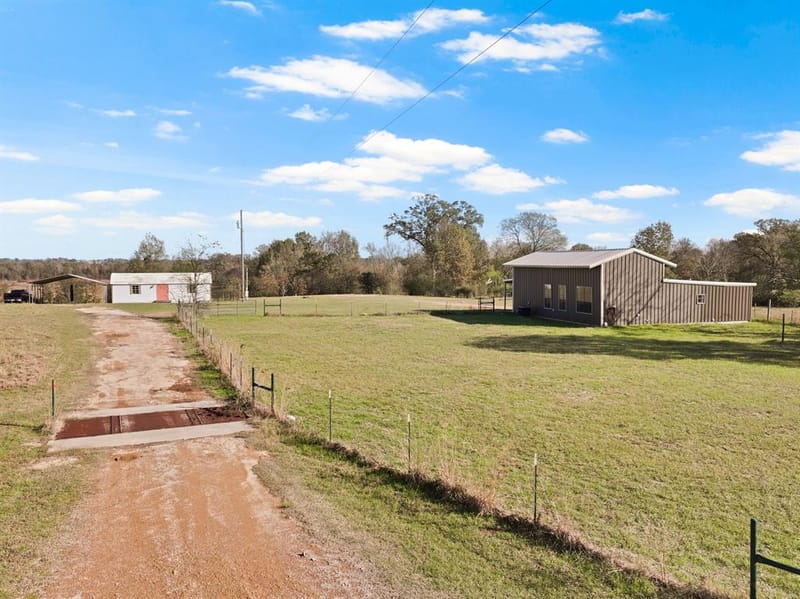 785 County Road 4840, Mount Pleasant TX 75455 - Photo 17