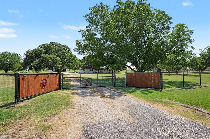 3845 County Road 415, Alvarado TX 76009 - Photo 30