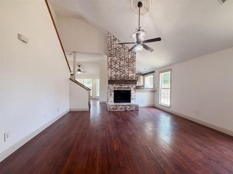 6315 Meadow Glen Drive, Arlington TX 76018 - Photo 3