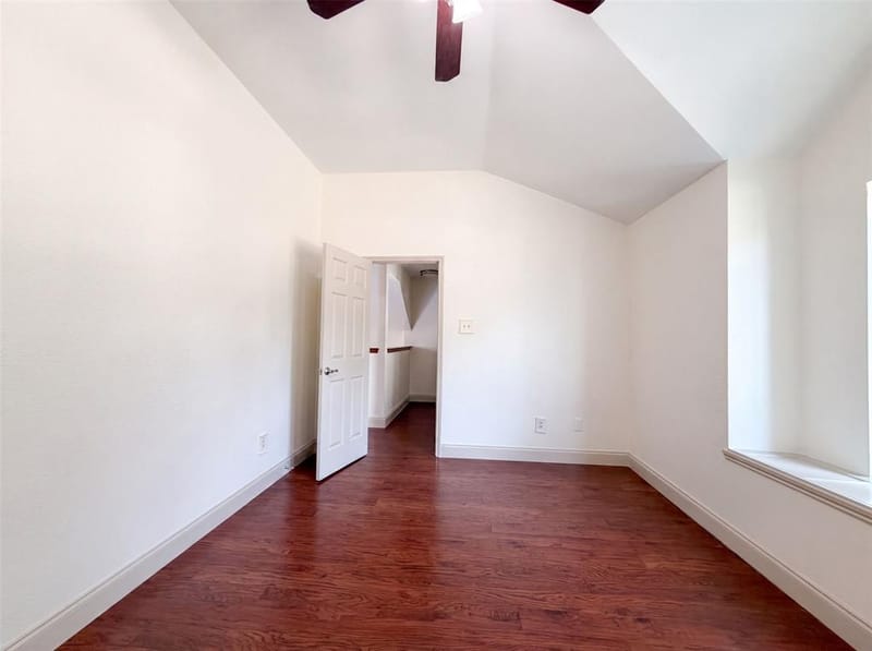 6315 Meadow Glen Drive, Arlington TX 76018 - Photo 14