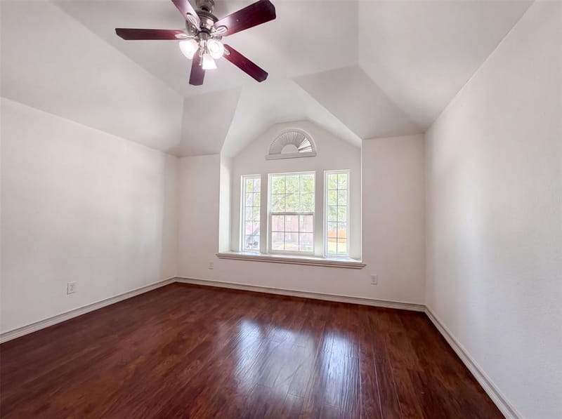 6315 Meadow Glen Drive, Arlington TX 76018 - Photo 15
