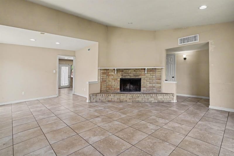 7107 Blackberry Drive, Arlington TX 76016 - Photo 15
