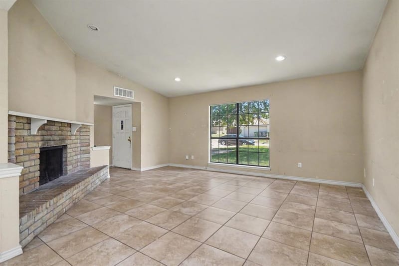 7107 Blackberry Drive, Arlington TX 76016 - Photo 8