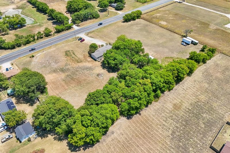 5433 State Highway 160, Whitewright TX 75491 - Photo 13