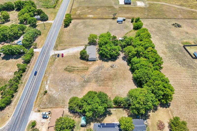 5433 State Highway 160, Whitewright TX 75491 - Photo 11