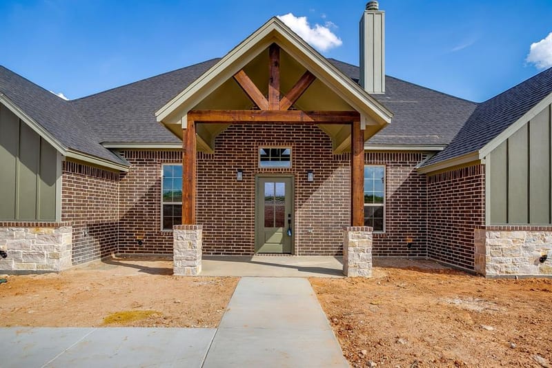 2000 Highland View Drive, Springtown TX 76082 - Photo 3