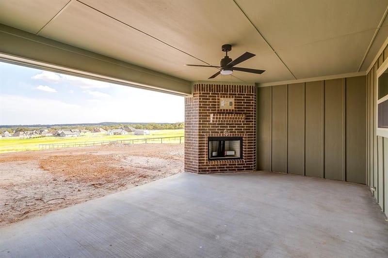 2000 Highland View Drive, Springtown TX 76082 - Photo 24