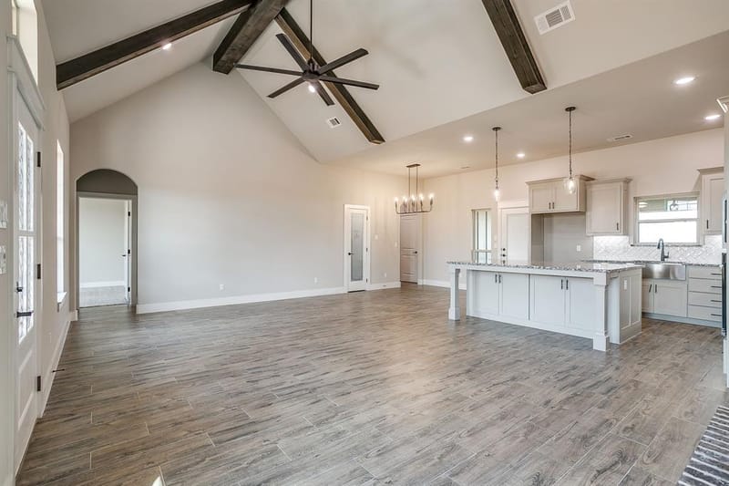 2000 Highland View Drive, Springtown TX 76082 - Photo 11