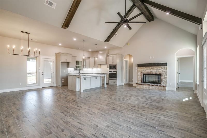 2000 Highland View Drive, Springtown TX 76082 - Photo 8