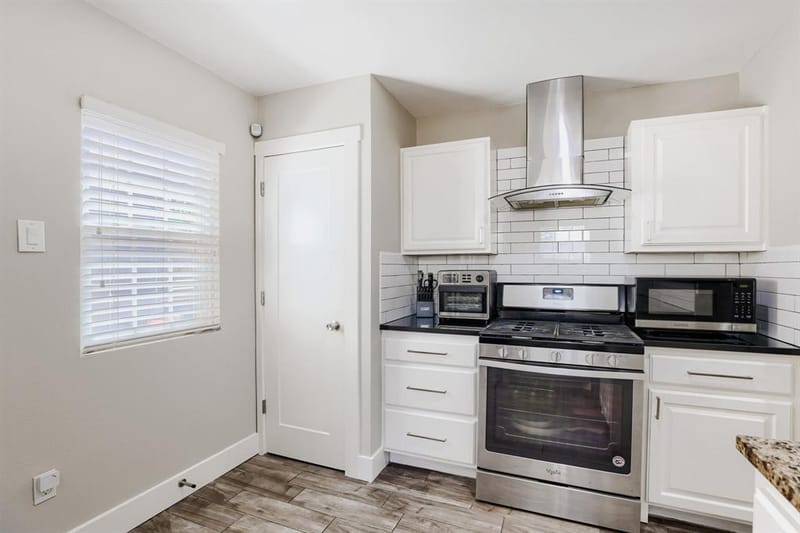 514 S Westmoreland Road, Dallas TX 75211 - Photo 11