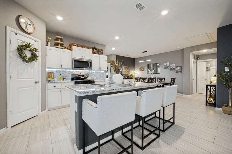 5529 Legends Way, Krum TX 76249 - Photo 17