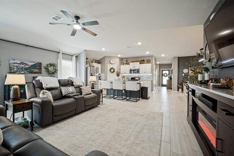 5529 Legends Way, Krum TX 76249 - Photo 10