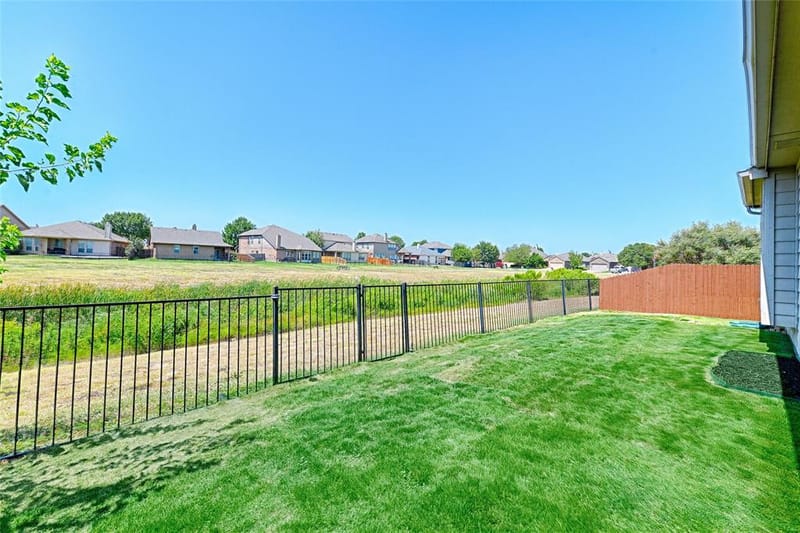 10969 Hawks Landing Road, Fort Worth TX 76052 - Photo 29