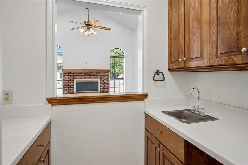 1902 Buffalo Bend Drive, Lewisville TX 75067 - Photo 11