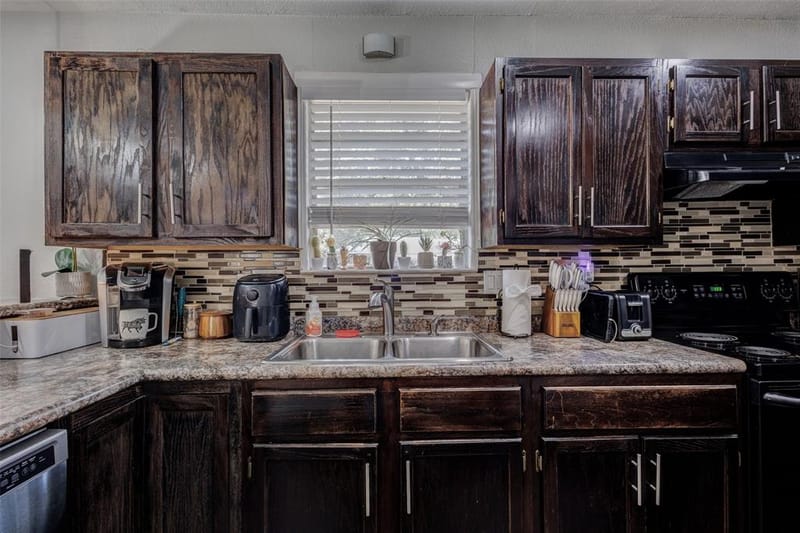 64 Somerset Terrace, Bedford TX 76022 - Photo 11
