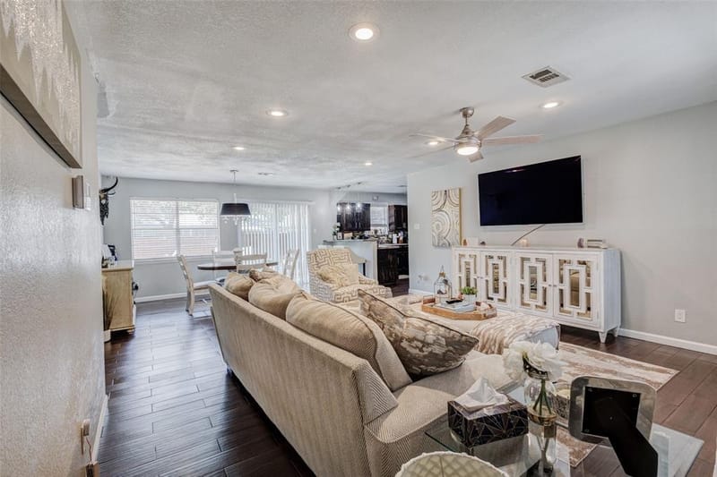 64 Somerset Terrace, Bedford TX 76022 - Photo 4