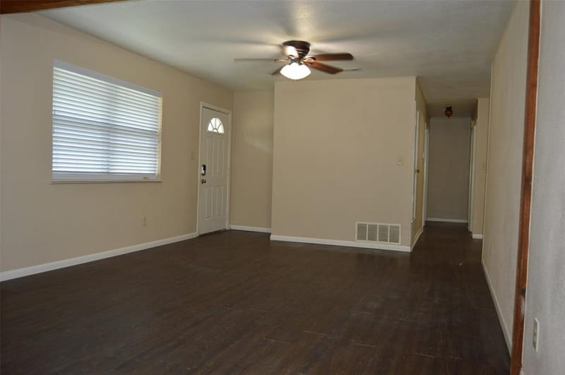 3321 Eastland Avenue, Greenville TX 75402 - Photo 6