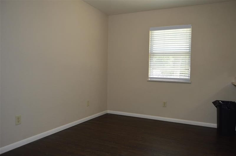 3321 Eastland Avenue, Greenville TX 75402 - Photo 7