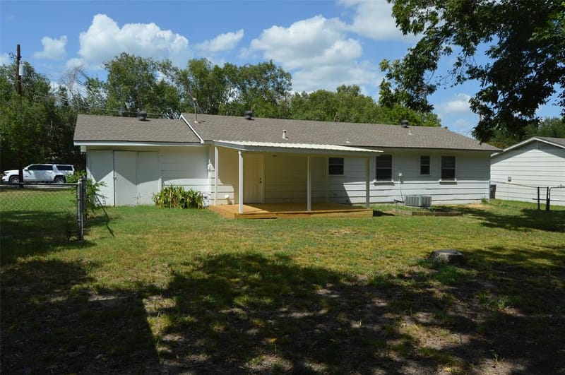 3321 Eastland Avenue, Greenville TX 75402 - Photo 28
