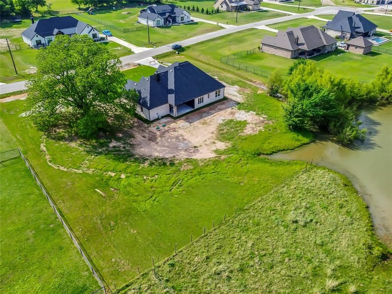 1028 Henry Way, Springtown TX 76082 - Photo 40