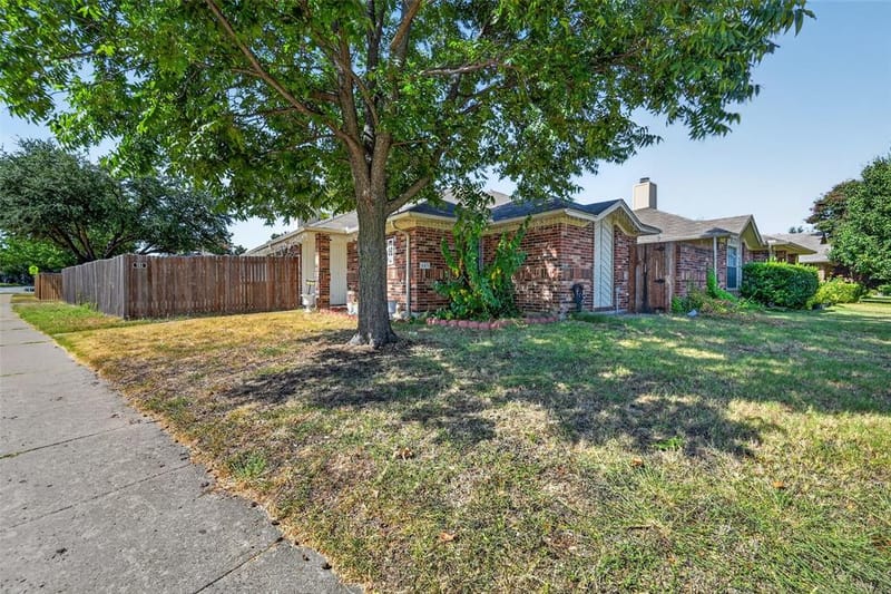 583 Kirkland Drive, Coppell TX 75019 - Photo 2