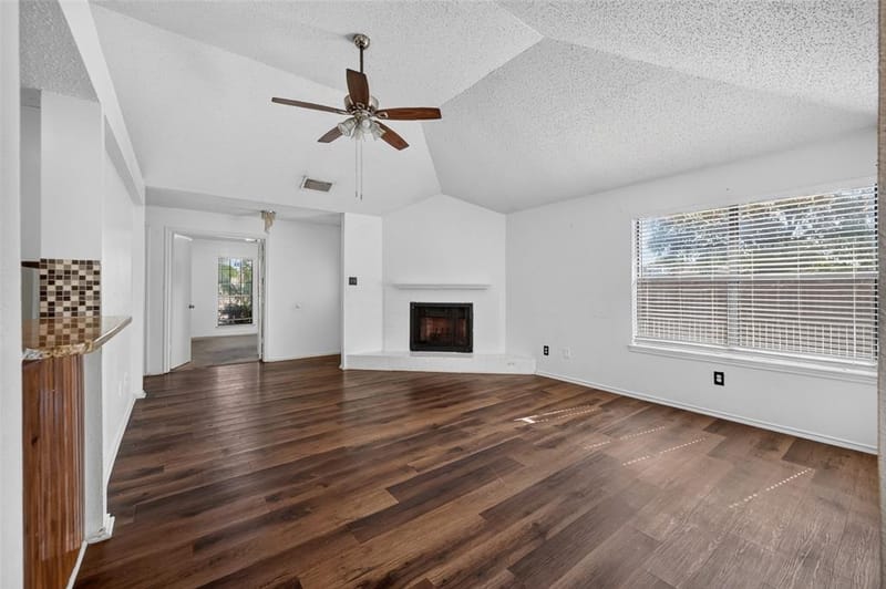 583 Kirkland Drive, Coppell TX 75019 - Photo 3