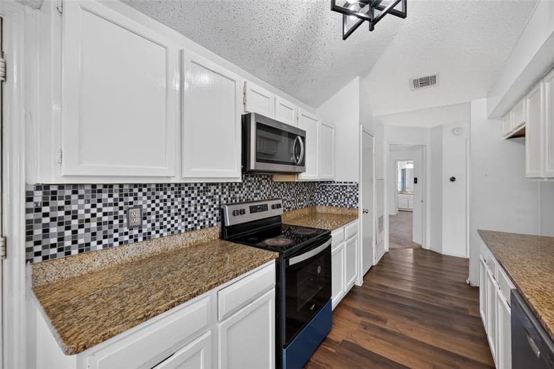 583 Kirkland Drive, Coppell TX 75019 - Photo 11
