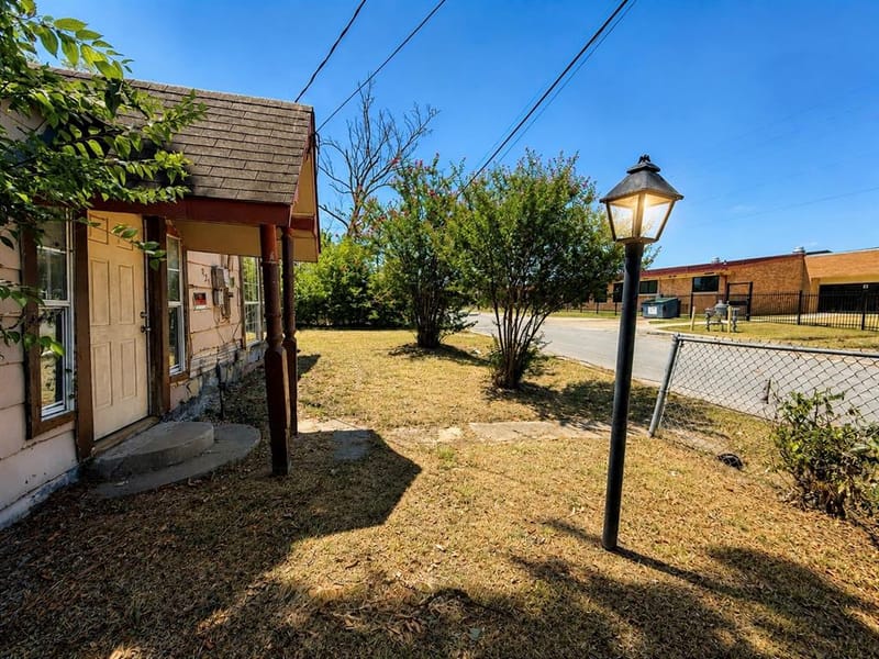 921 S Medora Street, Terrell TX 75160