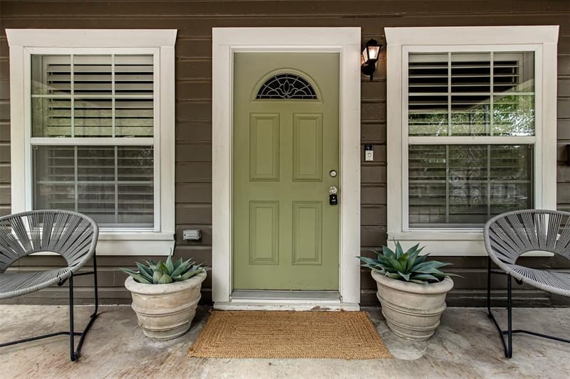1407 Rio Hondo Drive, Dallas TX 75218 - Photo 2